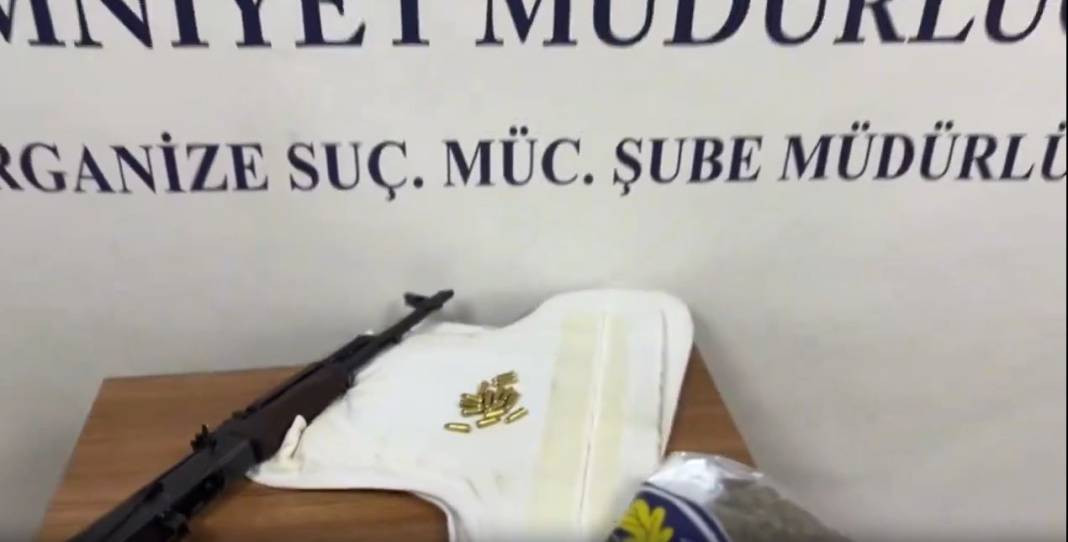 İstanbul’un 5 ilçesinde ‘Mahzen-33’ operasyonu: 16 gözaltı - Resim: 1